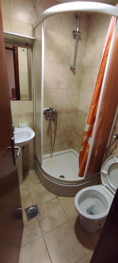Restoran Filipovic Hotel Nova Varos Ngoại thất bức ảnh